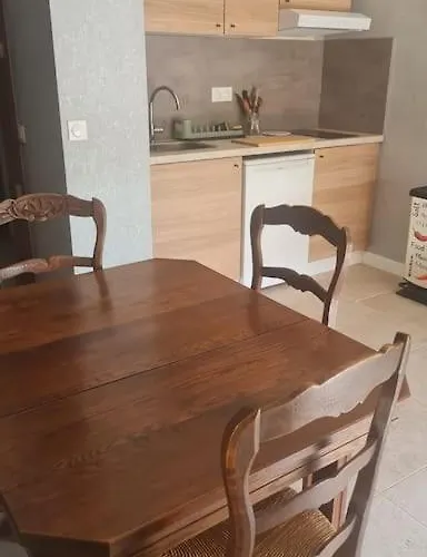 2 Pieces Equipe & Renove *